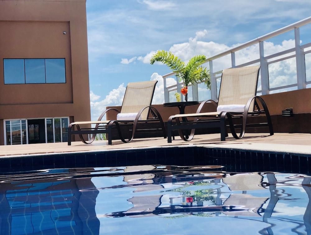 Lummina Mogi Hotel Exterior photo