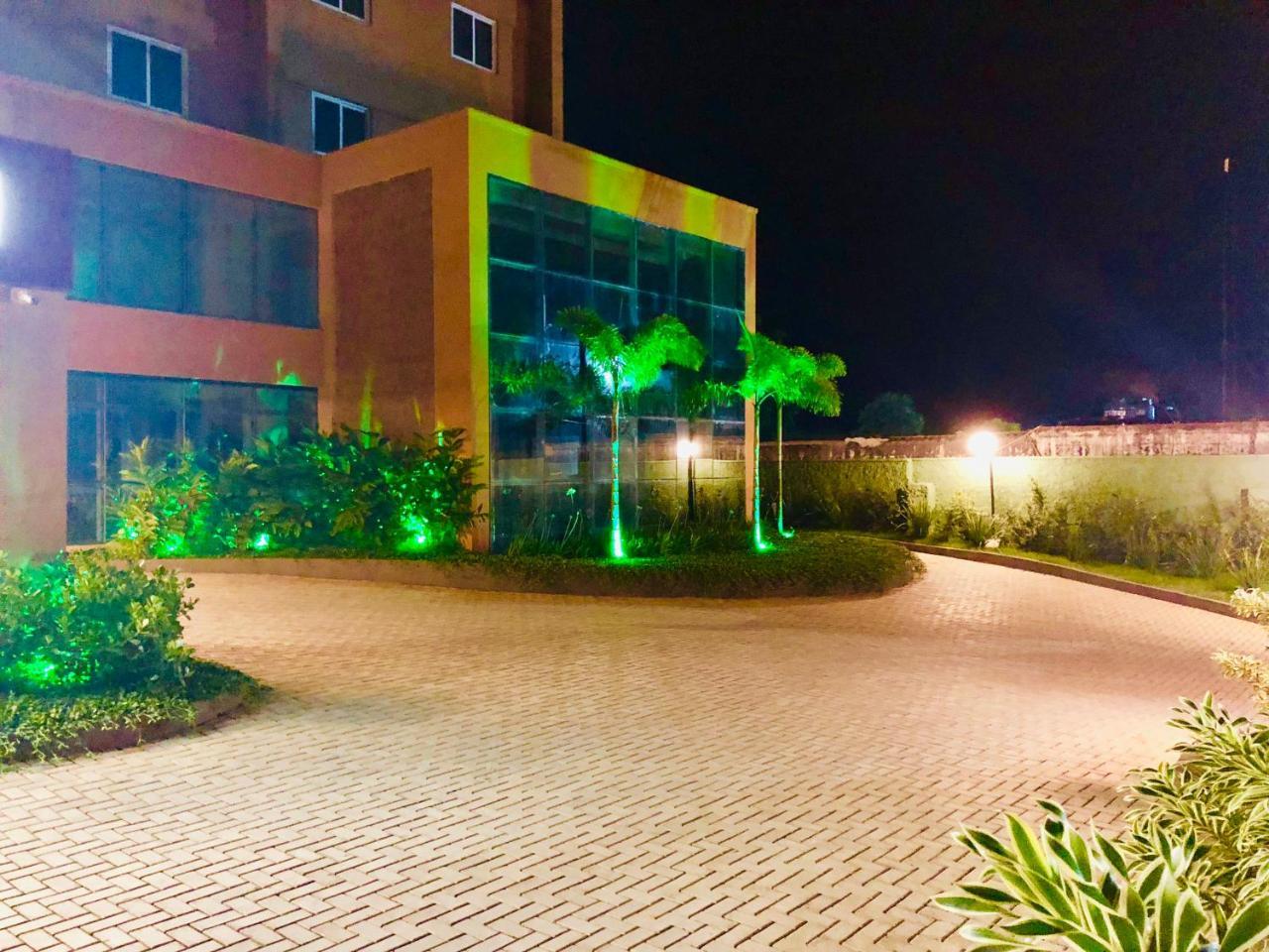 Lummina Mogi Hotel Exterior photo
